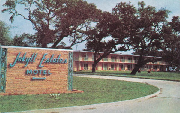 Jekyll Estates Entrance